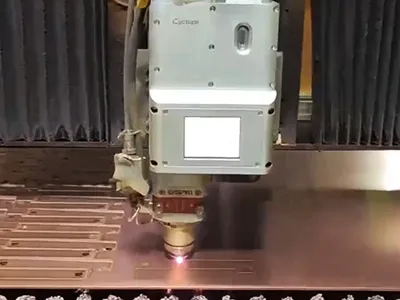 Yansıtıcı Metaller için Fiber Lazer Kesme Kafası