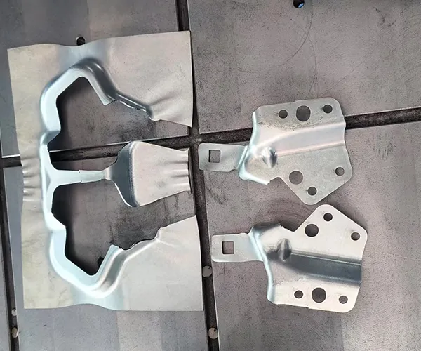 Robotik Kesim için Lazer Kesim Kafaları